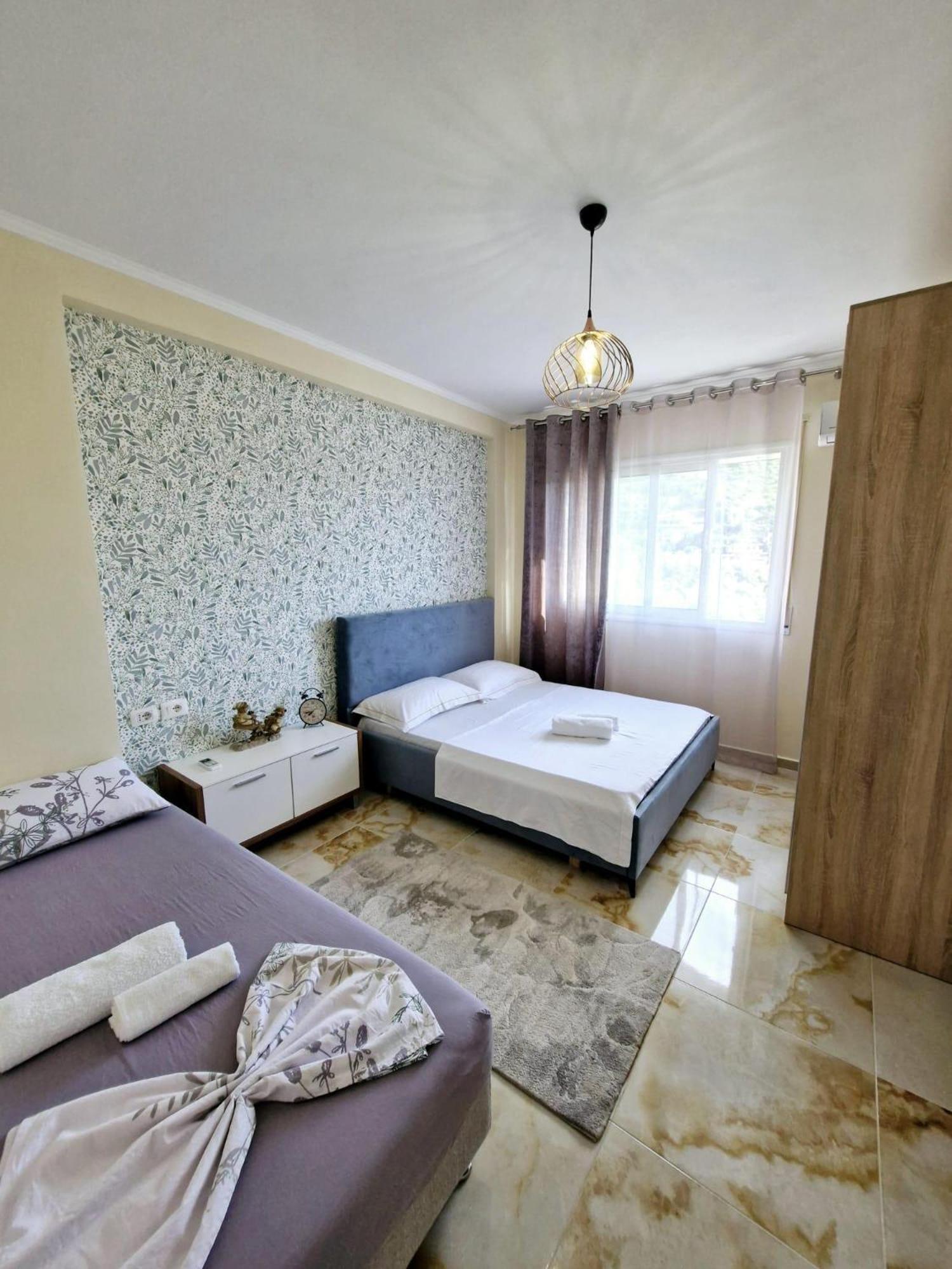 Sunset Vista Retreat Apartment Vlore Bagian luar foto