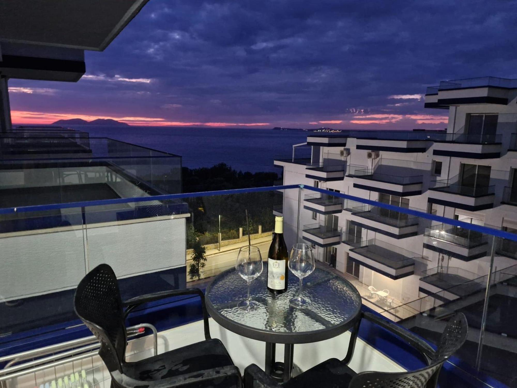 Sunset Vista Retreat Apartment Vlore Bagian luar foto